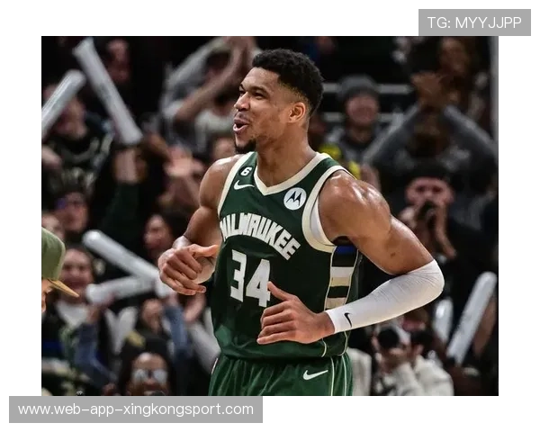 雄鹿惊魂！字母哥连刷里程碑，仍暴露外线依赖症