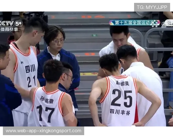 四川男篮斩获铜牌：荣耀背后的拼搏与坚持